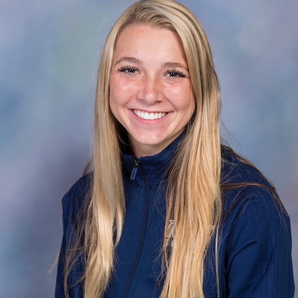 Meet your Posher, Madison - Picture 1 of 1